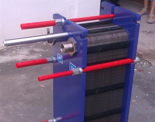 板式换热器供应商给大家介绍板式换热器在拆卸时需要注意的事项